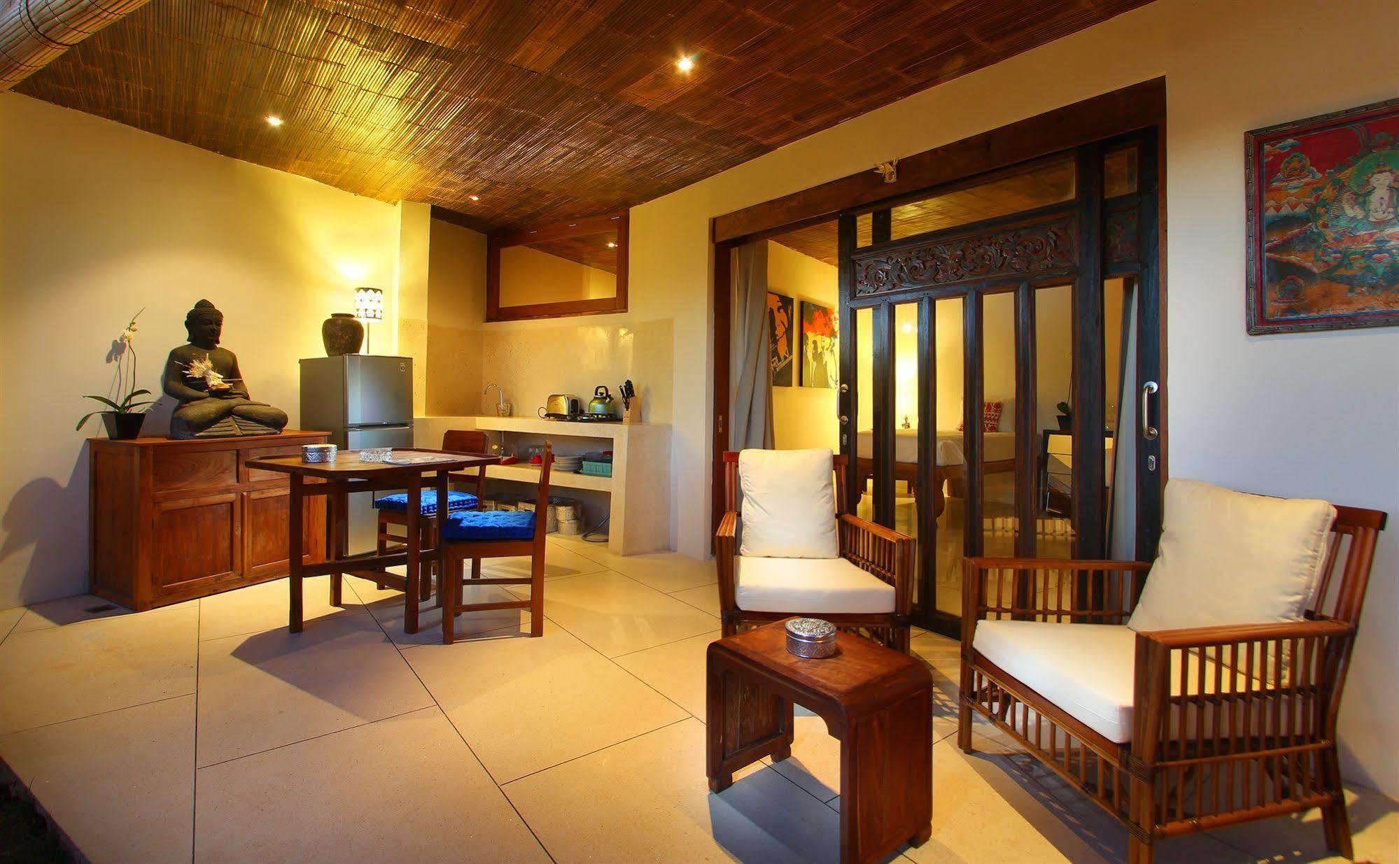 The Apartments Canggu Екстериор снимка
